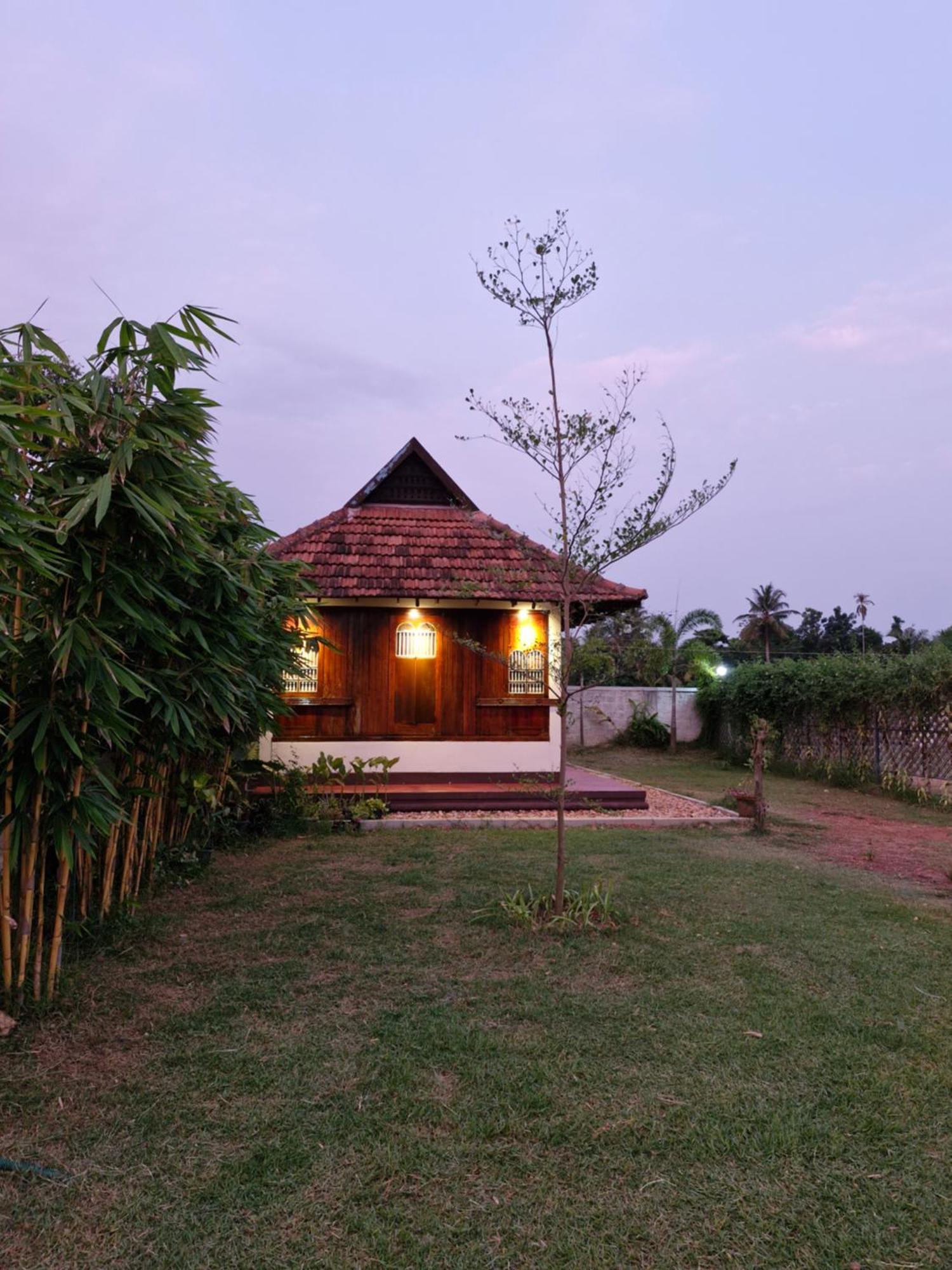 Bed and Breakfast Gypsea Marari Alappuzha Exterior foto